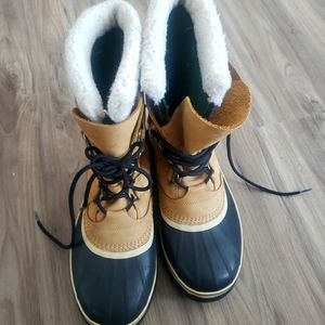 Sorel Caribou insulated boots